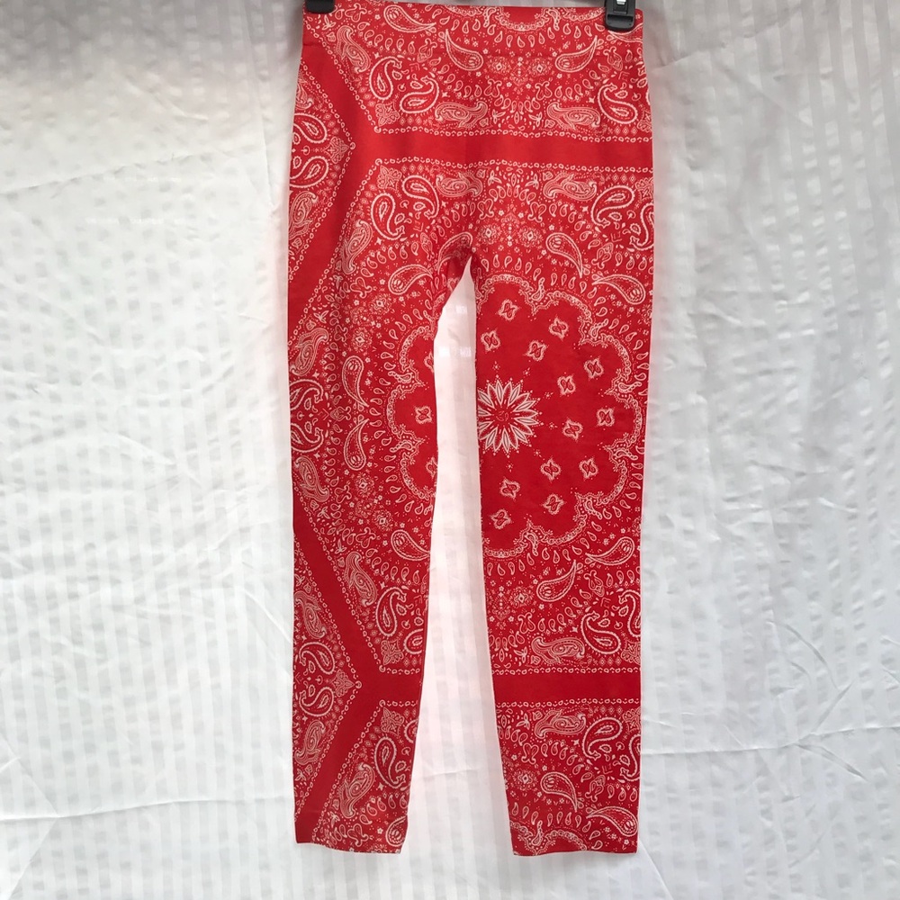 Red bandanna print leggings